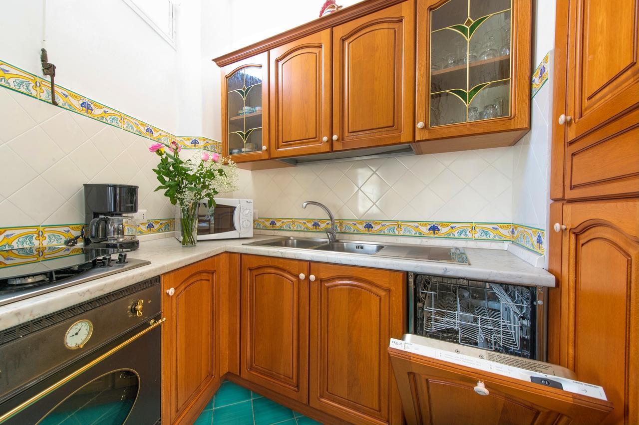 Villa Costanzo Beachfront Air Conditioning And Free Wi-Fi Positano Bagian luar foto